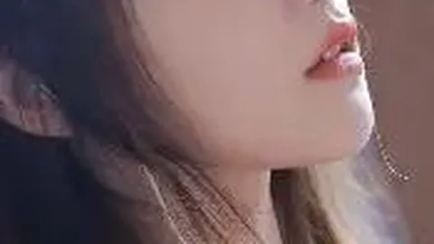 撒贝宁夫妇共进晚餐，心情愉悦，李白疑似增肥显双下巴